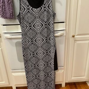 Black and White stretch Maxi Dress